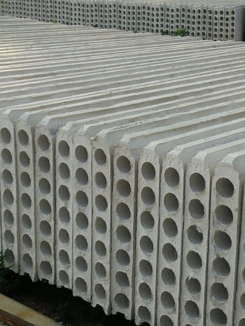 云南華春石膏砌塊廠家 引領(lǐng)綠色建筑材料新趨勢