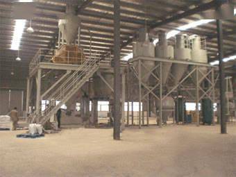 前三季度建材生產(chǎn)增速轉(zhuǎn)正，行業(yè)利潤恢復(fù)至去年同期水平，工礦機(jī)械設(shè)備銷售迎來新機(jī)遇